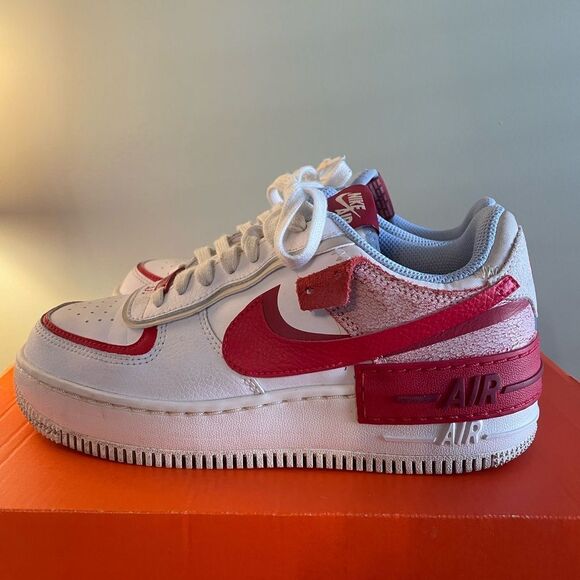 Nike Air Force 1 Red and White Sneakers Classic Style - Picture 4 of 9